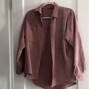 Zara pink button up. Size XS. Worn a few times but in perfect condition still!